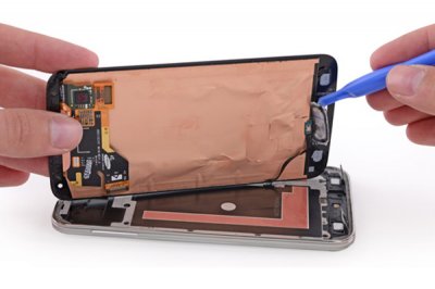 В каких случаях нужен ремонт экрана iPhone 6s?